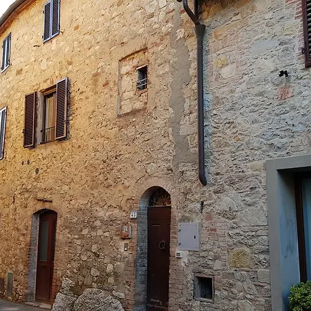 Sofia & Gaiole in Chianti